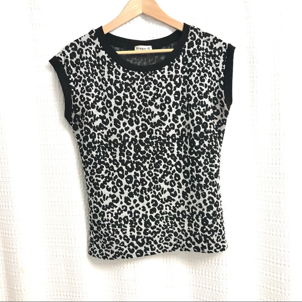GINGER G leopard top - Size M
